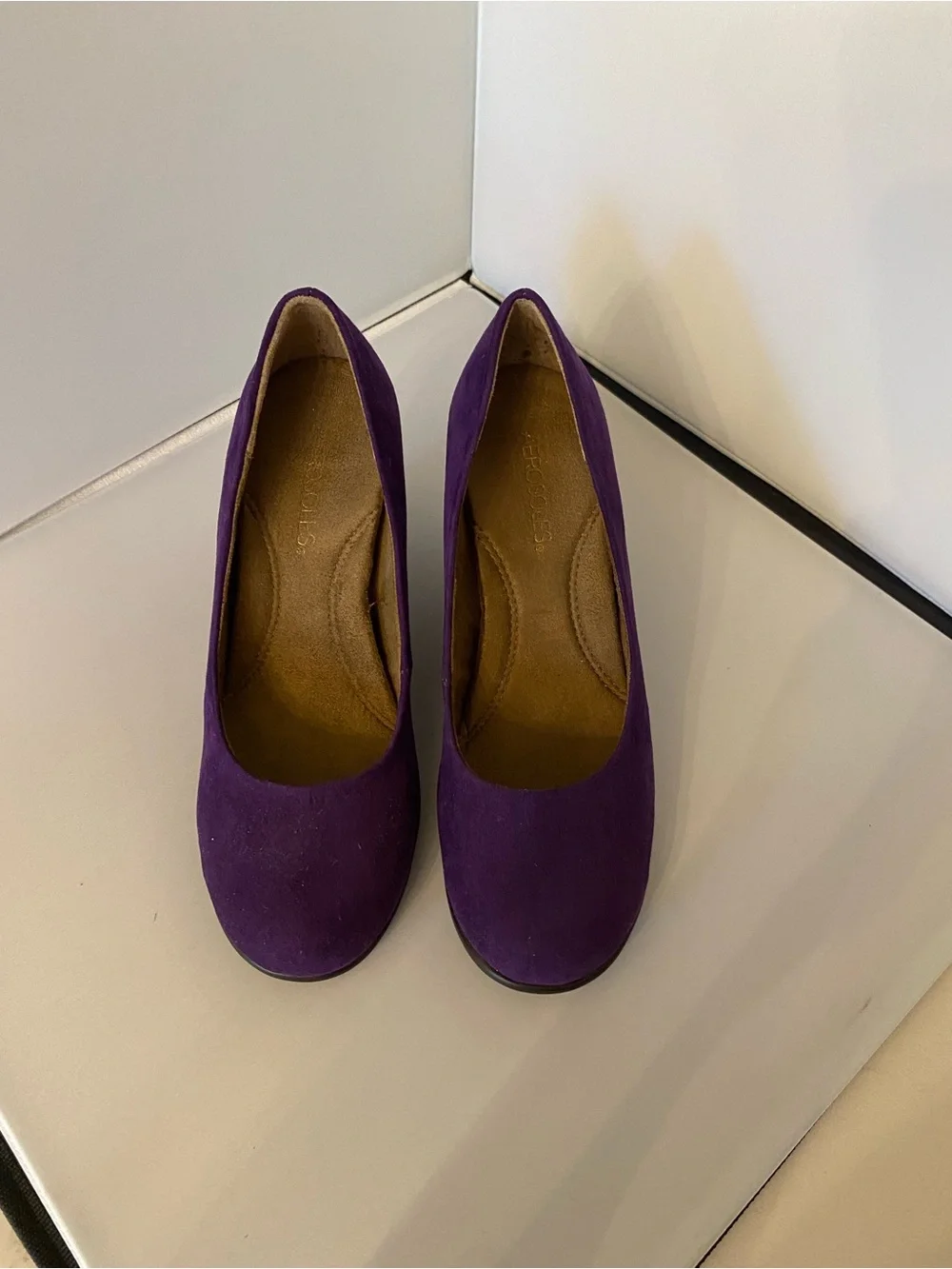 AEROSOLES Purple Plum Tree Suede Wedge Pumps and gold stud accents,size 7
